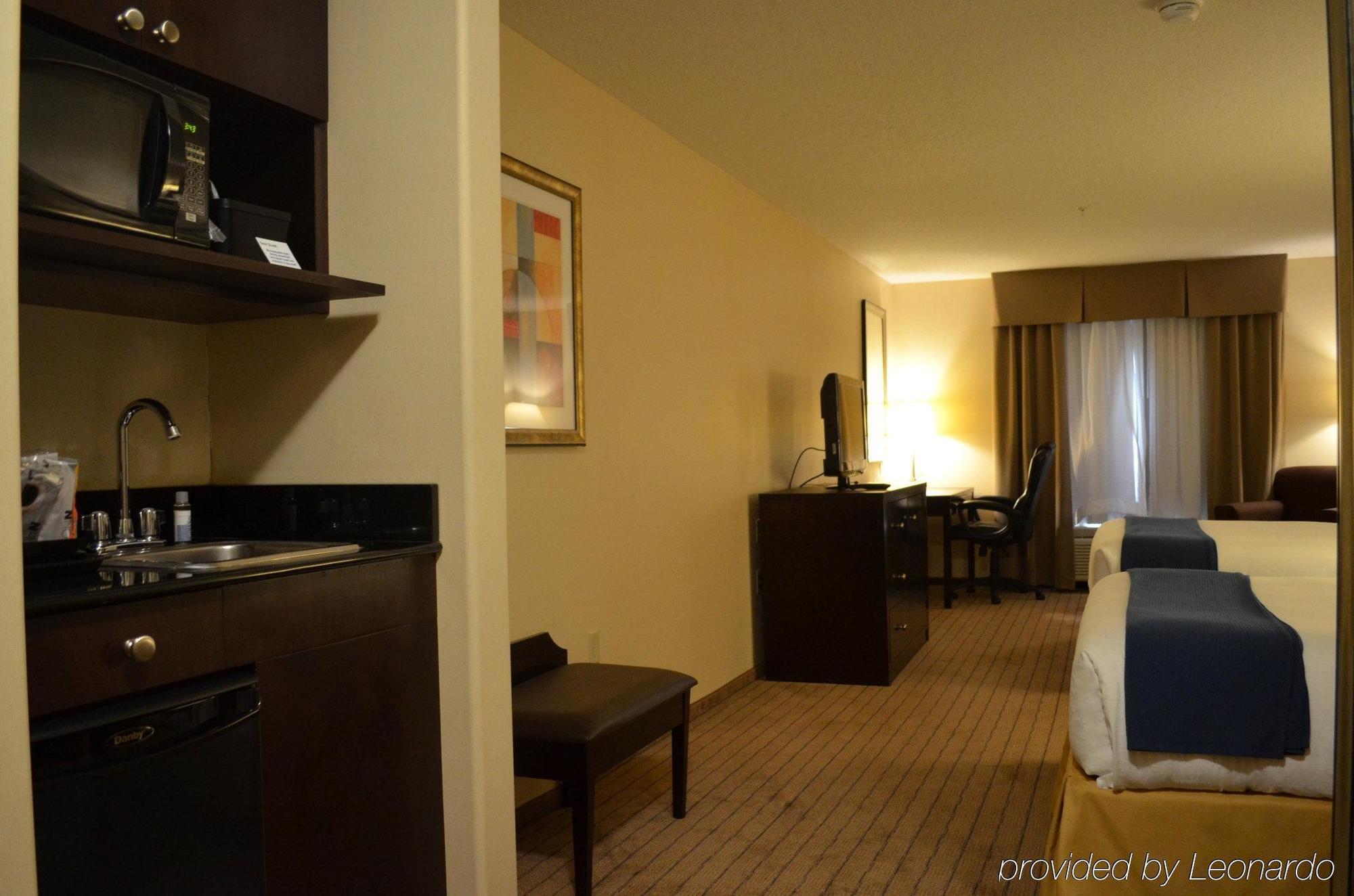Ramada By Wyndham Prince Albert Exterior photo