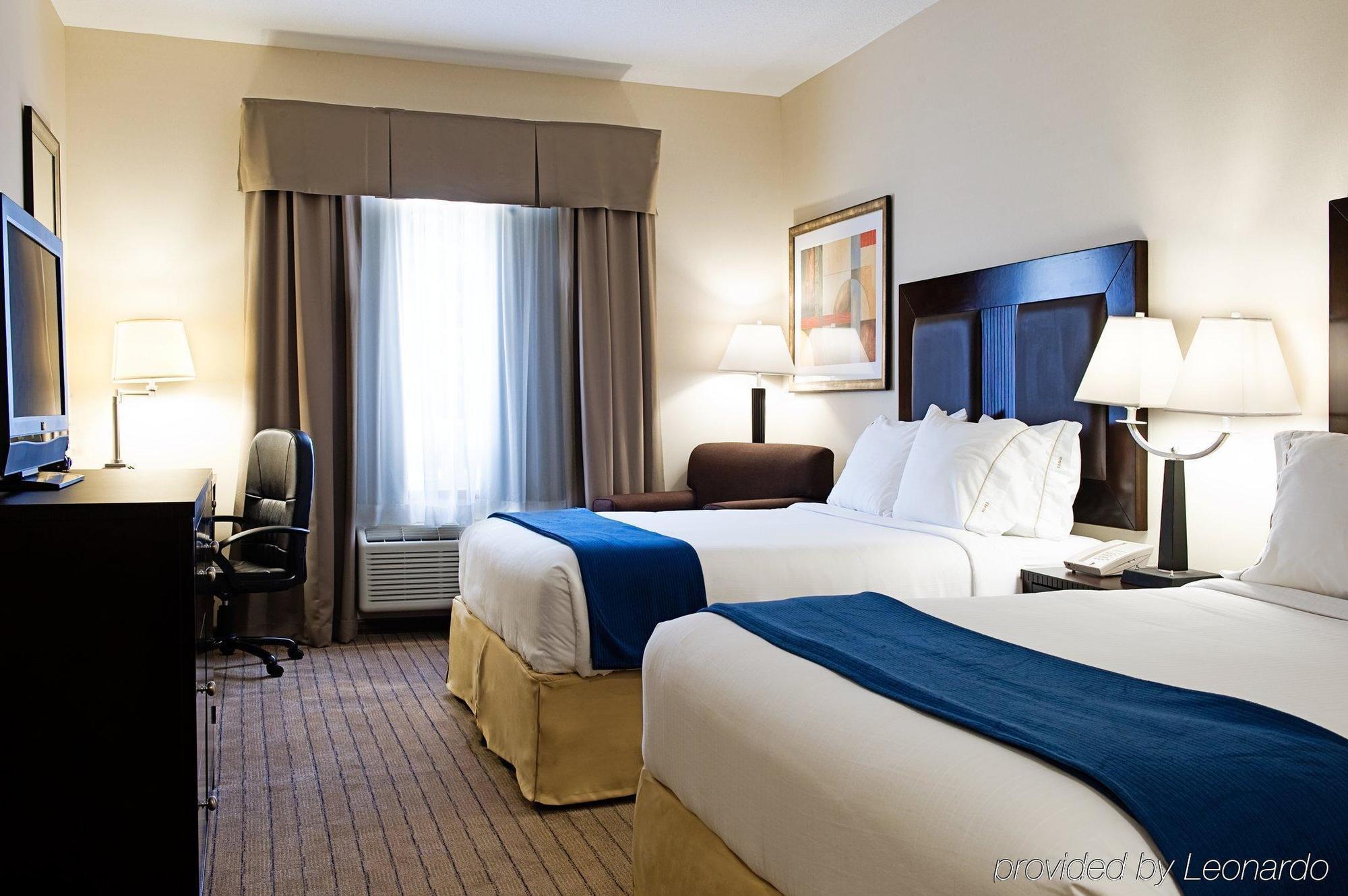 Ramada By Wyndham Prince Albert Room photo