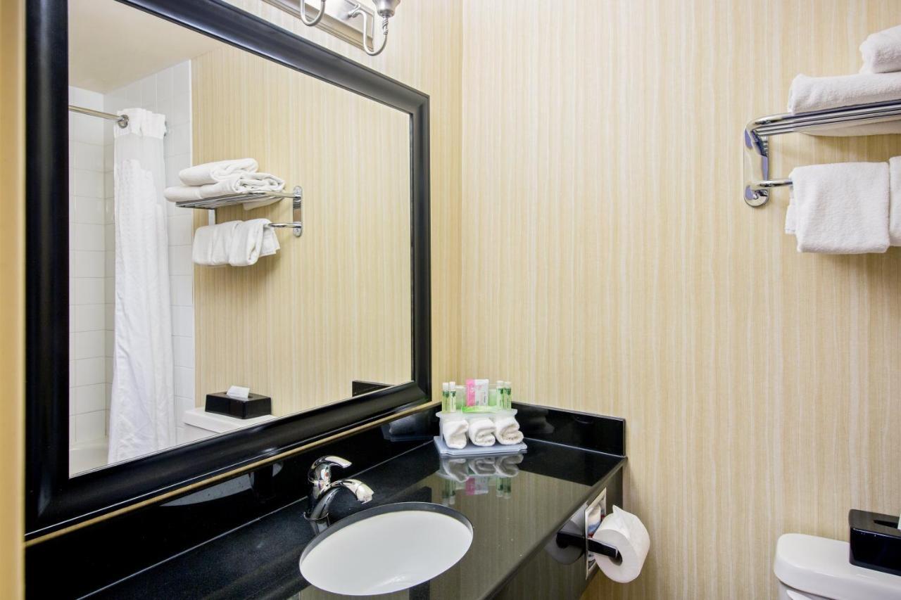Ramada By Wyndham Prince Albert Exterior photo